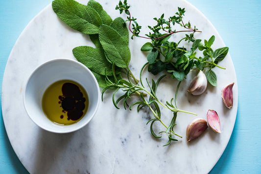 how to get rid of a sore throat naturally
